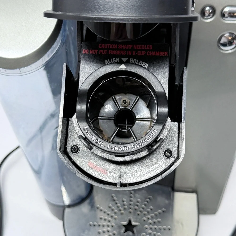 Keurig B70 Platinum Single Serve K-Cup Coffee Maker Black Silver LCD Display